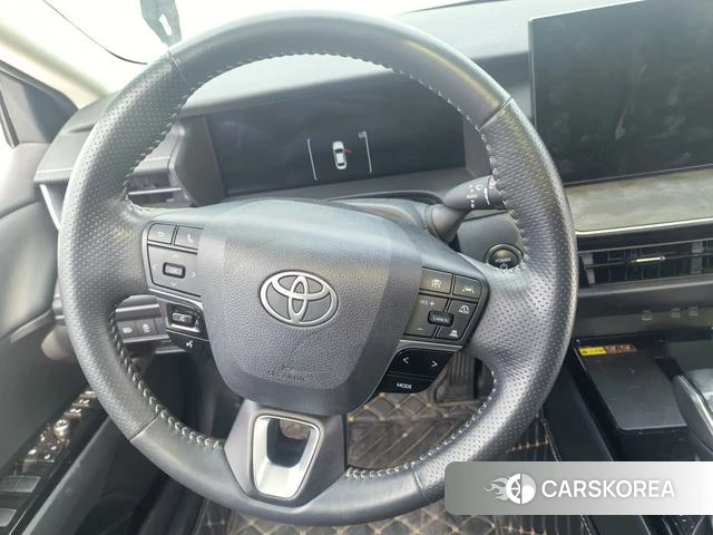 Toyota Camry 2024 Белый из Китая