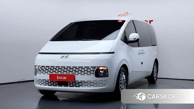 Hyundai Staria 2023 Белый из Кореи