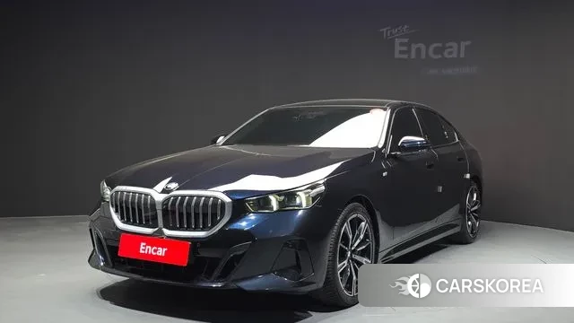 BMW 5 Series (G60) 2024 Черный из Кореи