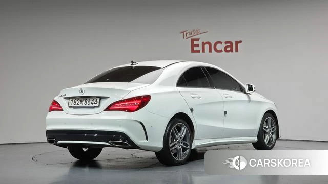 Mercedes-Benz CLA-Class C117 2018 Белый из Кореи