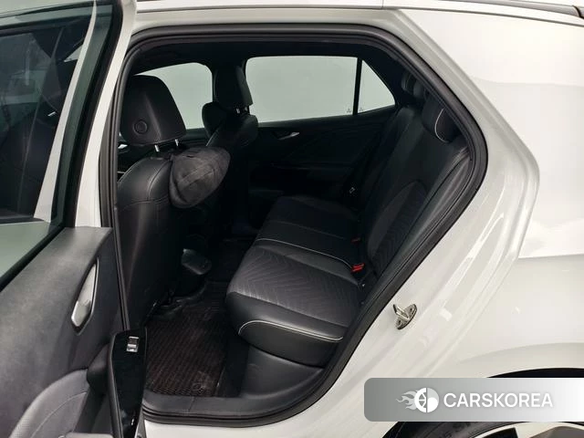 Volkswagen ID.3 2024 Белый из Китая
