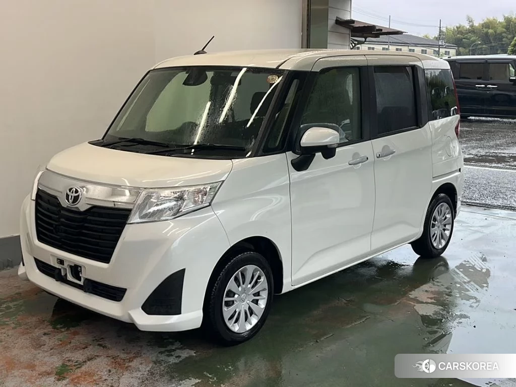 Toyota Roomy 2018 из Японии