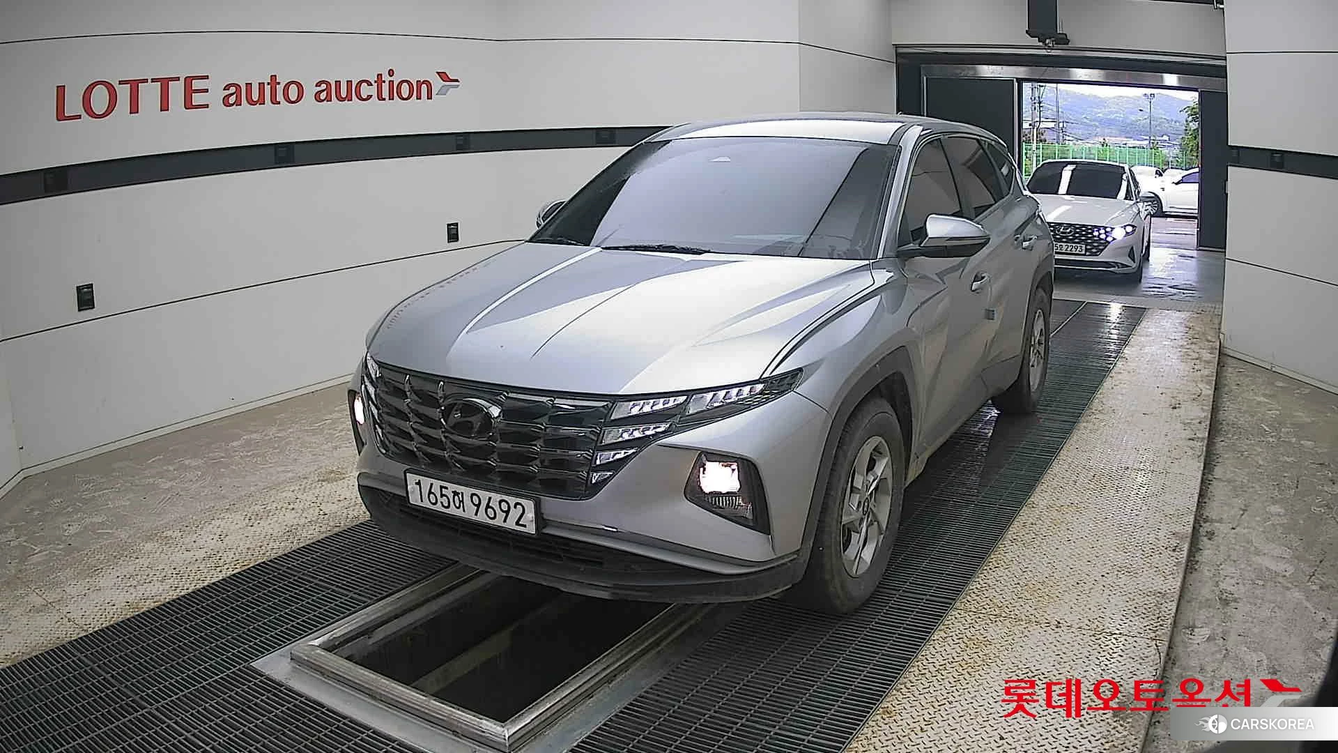 Hyundai Tucson 2022 Shimmering Silver Metallic из Кореи