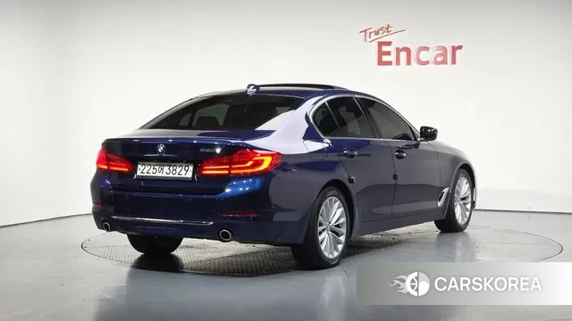 BMW 5 Series (G30) 2020 Синий из Кореи