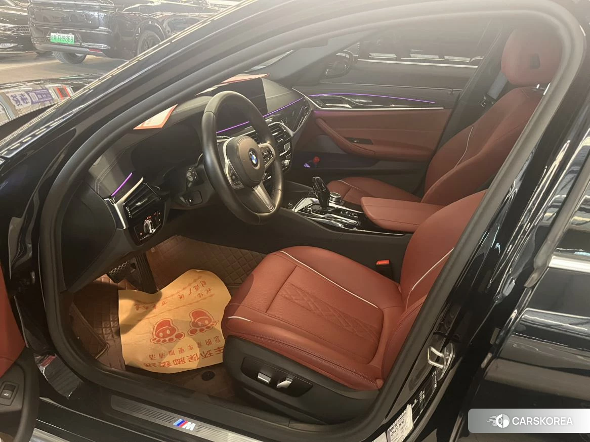 BMW 5 series 2021 Черный из Китая