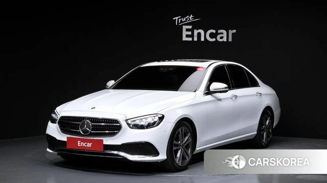Mercedes-Benz E-Class W213 2022 Белый из Кореи