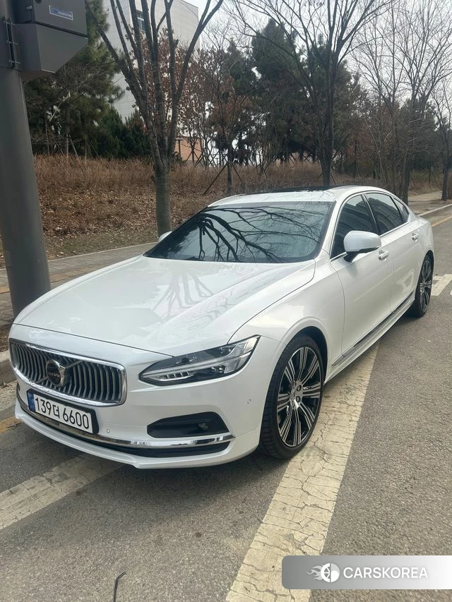 Volvo S90 2023 Белый из Кореи