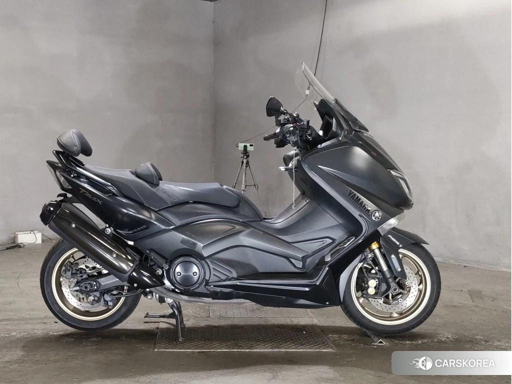 Проданный Yamaha T-MAX 530 2017 из Японии, фото 2
