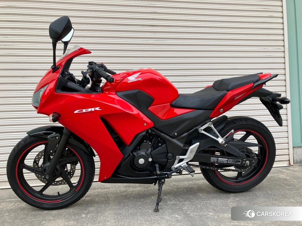 Проданный Honda CBR250R ABS 2016 из Японии, фото 2