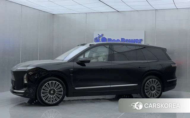 Weilai ES8 2026 Черный из Китая