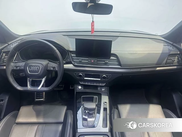Audi Q5L 2025 Черный из Китая