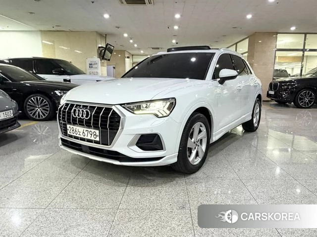 Audi Q3 (F3) 2020 Белый из Кореи