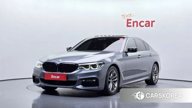 BMW 5 Series (G30) 2018 Серебристо-серый из Кореи