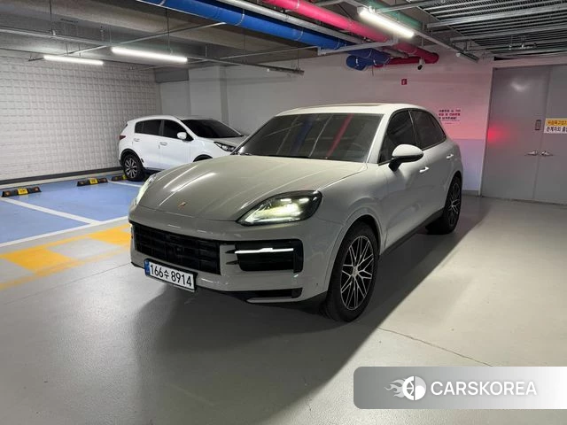 Porsche Cayenne (PO536) 2025 Серебристо-серый из Кореи