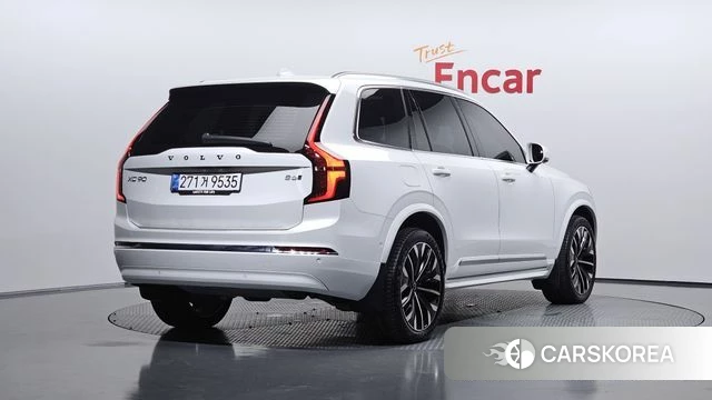 Volvo XC90 second Generation 2025 Белый из Кореи
