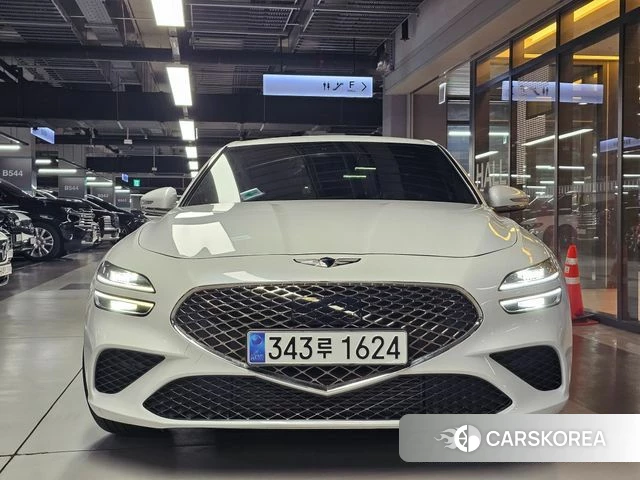 Genesis The New G70 2022 Белый из Кореи