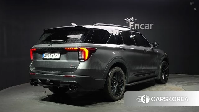 Ford Explorer 6th Generation 2025 Серый из Кореи
