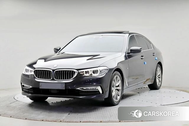 BMW 5 Series (G30) 2018 Серый из Кореи