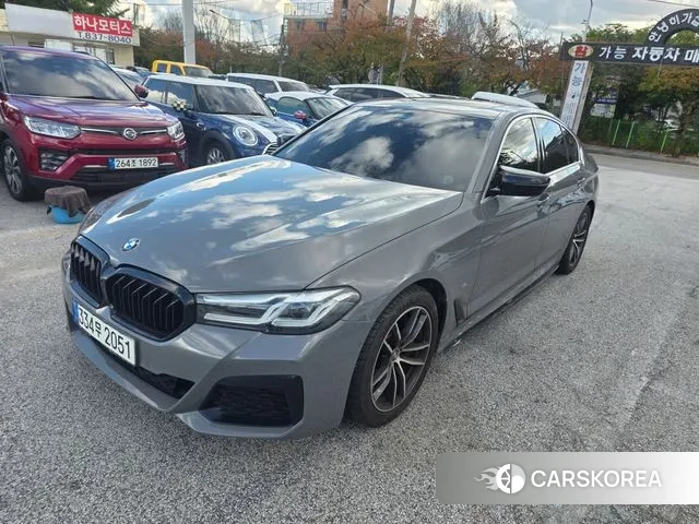 BMW 5 Series (G30) 2020 Серебристо-серый из Кореи