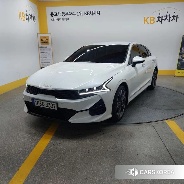 Kia K5 3rd generation 2022 Белый из Кореи