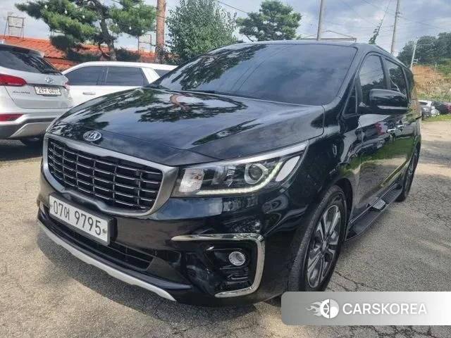 Kia The New Carnival 2018 Черный из Кореи