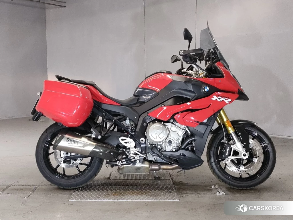 Проданный BMW S1000XR 2018 из Японии