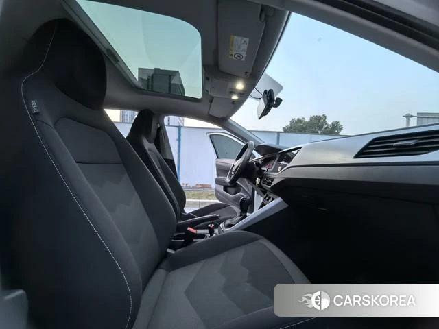 Volkswagen Polo 2022 Белый из Китая