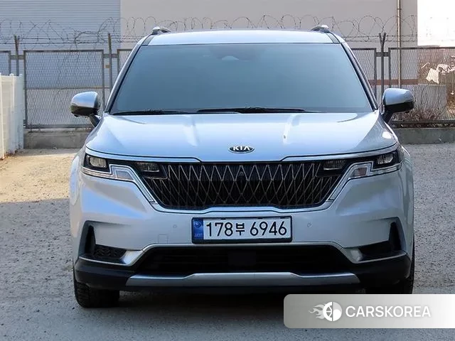 Kia Carnival 4th generation 2020 Серебряный из Кореи