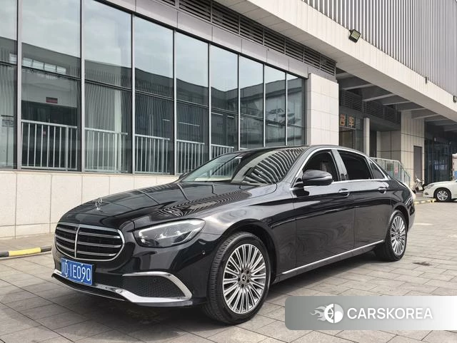 Mercedes-Benz E-class 2022 Черный из Китая