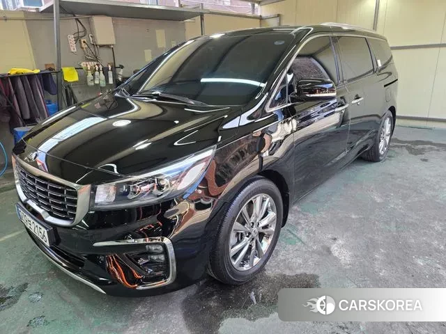 Kia The New Carnival 2018 Черный из Кореи