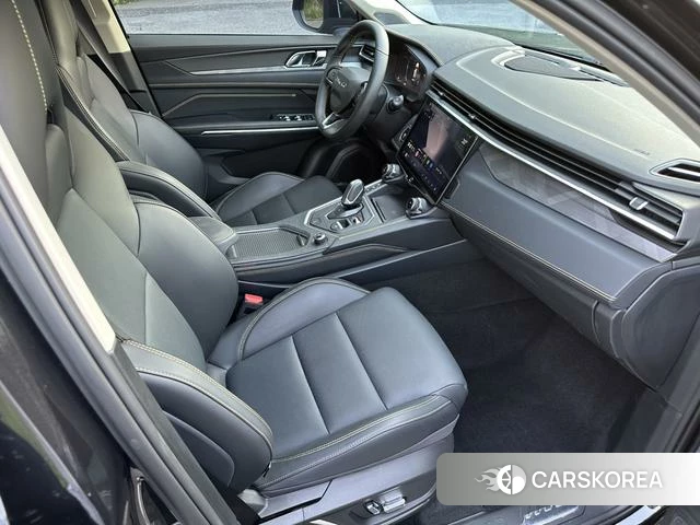 Lynk 01 2024 Черный из Китая