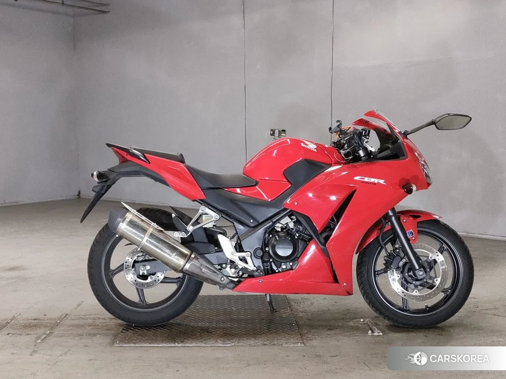 Проданный Honda CBR250R 2016 из Японии