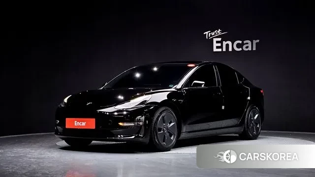 Tesla Model 3 2021 Черный из Кореи