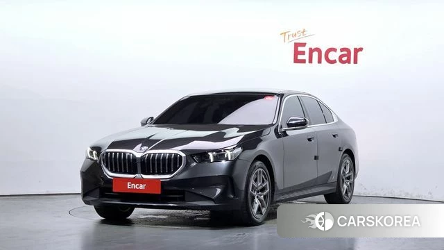 BMW 5 Series (G60) 2023 Серый из Кореи