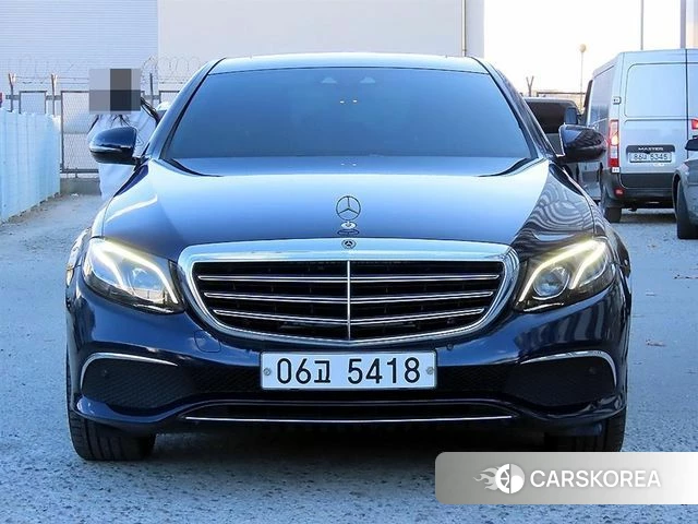 Mercedes-Benz E-Class W213 2018 Синий из Кореи