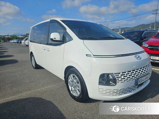 Hyundai Staria 2022 Белый из Кореи