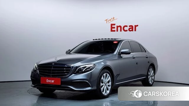 Mercedes-Benz E-Class W213 2020 Серый из Кореи