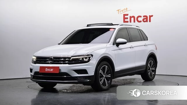 Volkswagen Tiguan second Generation 2020 Белый из Кореи