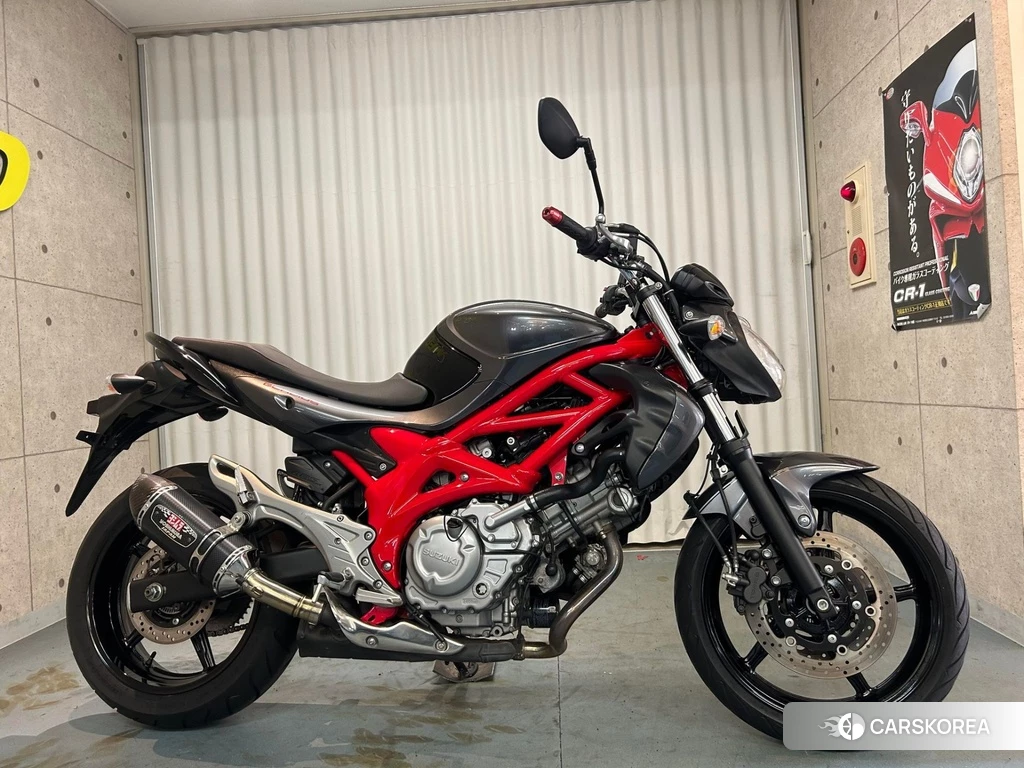 Проданный Suzuki GLADIUS 400 ABS 2013 из Японии