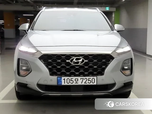 Hyundai Santa Fe TM 2018 Серебристо-серый из Кореи