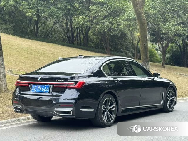 BMW 7 series 2021 Черный из Китая