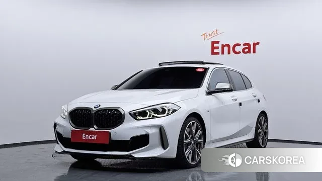 BMW 1 Series (F40) 2023 Белый из Кореи