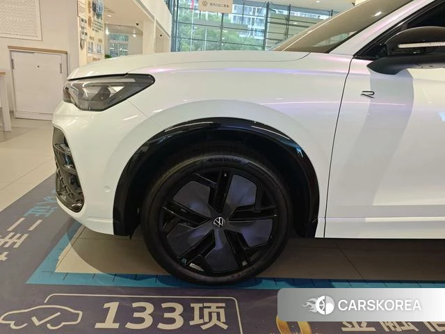 Volkswagen Tiguan L 2024 Белый из Китая