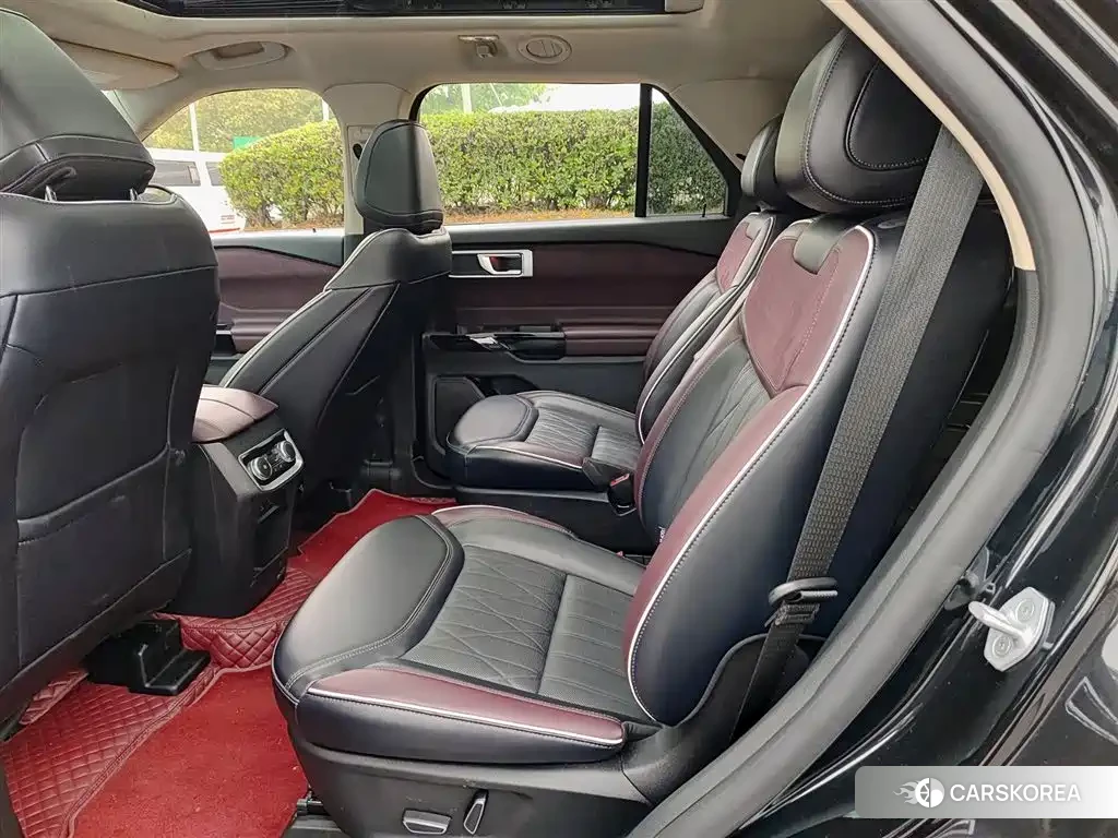 Ford Explorer 2023 Черный из Китая