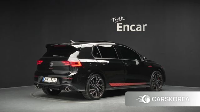 Volkswagen Golf 8th Generation 2024 Черный из Кореи