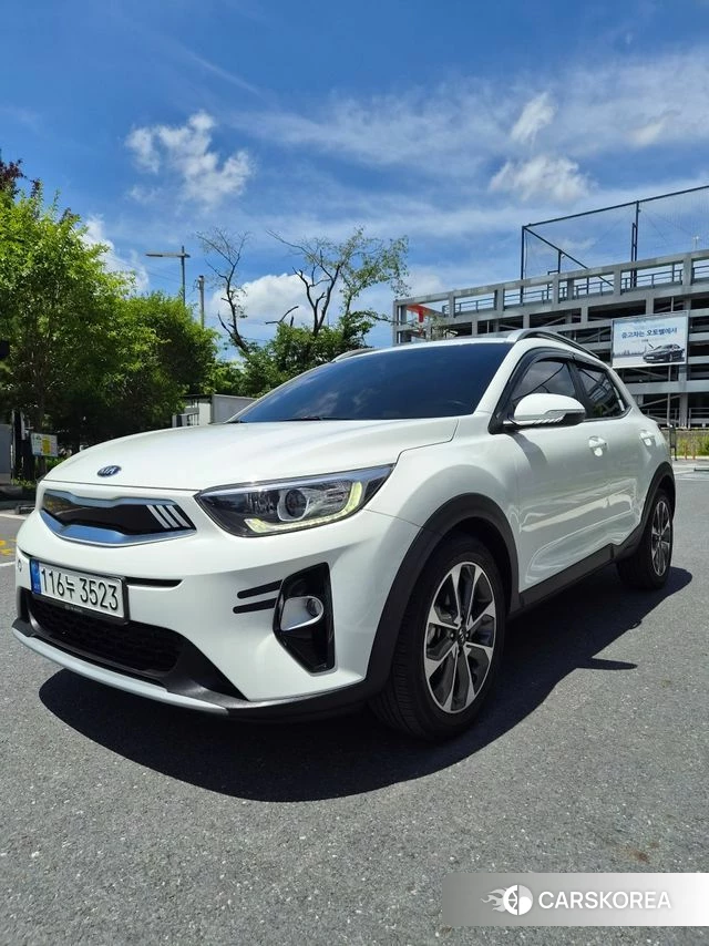 Kia Stonic 2020 Белый из Кореи