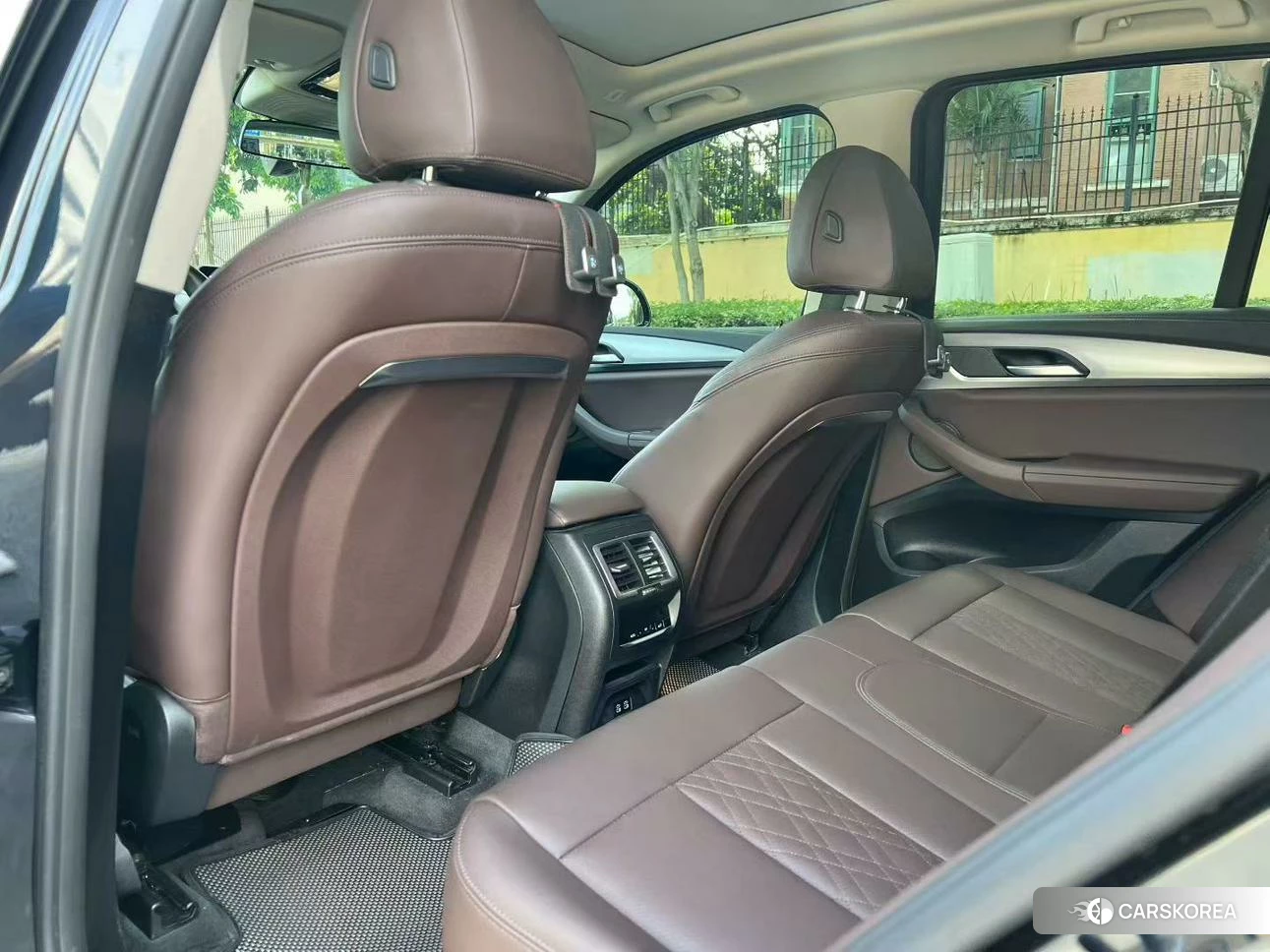 BMW iX3 2023 Черный из Китая
