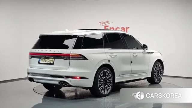 Lincoln Aviator 2nd generation 2022 Белый из Кореи