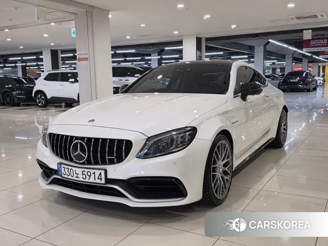 Mercedes-Benz C-Class W205 2021 Белый из Кореи