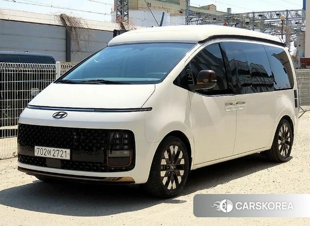 Hyundai Staria 2024 Белый из Кореи